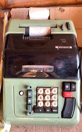 Olivetti Elettrosumma 22 design Marcello Nizzoli