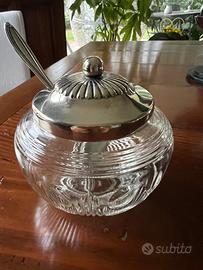 Zuccheriera o formaggera