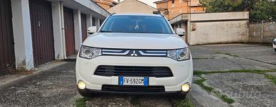 MITSUBISHI Outlander 3ª serie - 2014