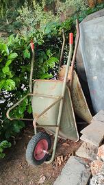 materiale edile vario + 2 carriole - in lotto