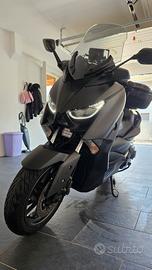 Yamaha X Max 400