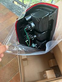 Faro posteriore Ford ranger