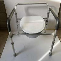 Sedia da doccia e da comodo per anziani