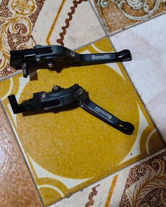 Benelli Leoncino 800 trail