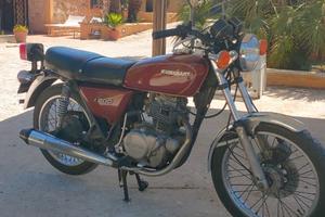 Kawasaki d'epoca Z200