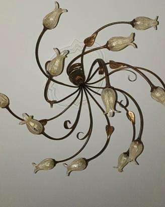  2 lampadari uguali con lampadine a led