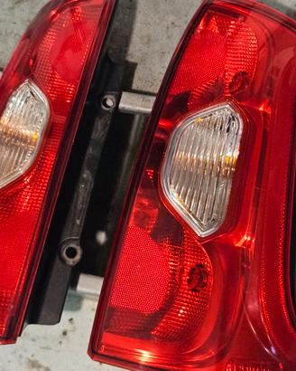 fari posteriori  fiat panda 312