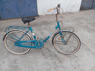 Bicicletta pieghevole pronta all'uso