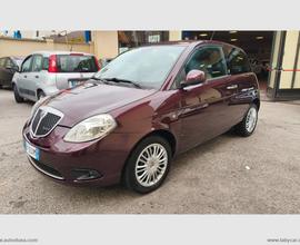 LANCIA Ypsilon 1.2 Oro OK NEOPATENTATI