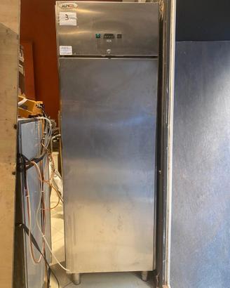 ARMADIO FRIGORIFERO AD UN’ANTA