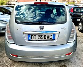 Lancia Ypsilon 1.3 MJT 75 CV Platino