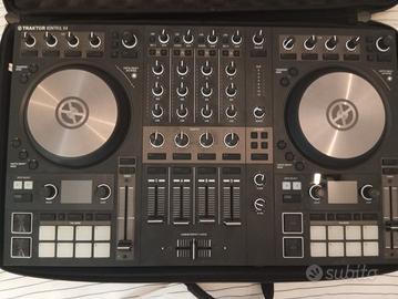 Traktor Kontrol S4 MK3