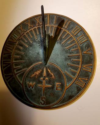 Meridiana in ottone orologio del tempo