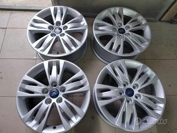 Cerchi in lega da 16 pollici per Ford focus