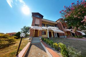 TRILOCALE IN BIFAMILIARE CON GIARIDNO E TERRAZZO!
