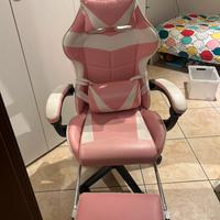 Poltrona gaming ragazza