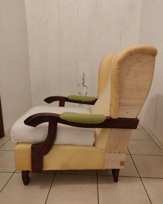 2 Poltrone Bergere con bracciolo legno a vista
