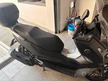 Scooter Voge SR1 125