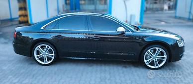 AUDI S8 PLUS MTM 700CV SI VAL PERM FULL FULL OPT