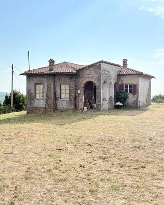 Rustico / Casale di 188 m² con 4 locali a Rocca Pr