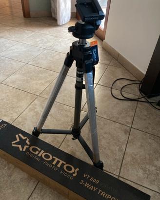 Treppiedi Giottos VT 809