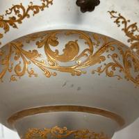 LAMPADARIO ANTICO CON LUMEGGIATURE IN ORO ZECCHINO