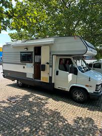 Camper 2.5 aspirato 140mila km