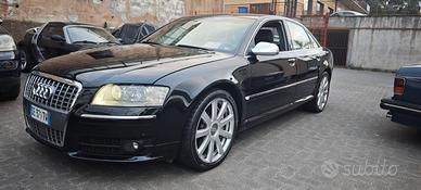 Audi A8 S8 5.2 V10 quattro tiptronic