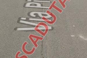 Immobile in asta di 71 m² con più di 5 locali a Pa
