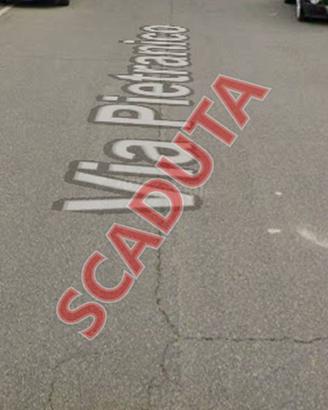 Immobile in asta di 71 m² con più di 5 locali a Pa