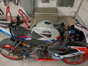 Aprilia rs 660 limited edition allestimento trofeo