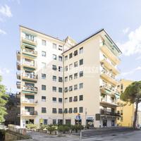Ampio quadrilocale zona filosofi