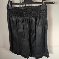 pantaloncino in pelle