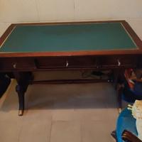 scrivania d'antiquariato stile Luigi XVI 