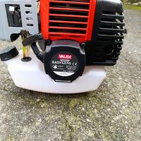 Decespugliatore a scoppio