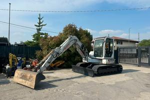 E233 - Escavatore 80 q Takeuchi TB80 girosagoma