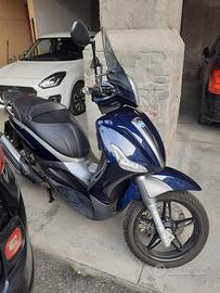 Piaggio Beverly 350 Sport Touring 2012