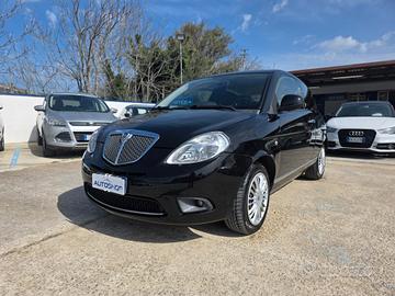 Lancia Ypsilon 1.2 69 CV New Oro