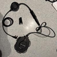 Cuffia militare senza microfono e adattatore radio