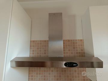 Cappa filtrante Elica in acciaio inox come nuova