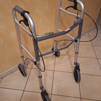 Deambulatore pieghevole