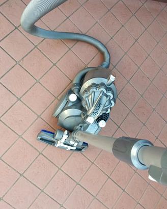 Dyson  root cyclone technology 