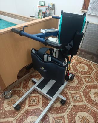 Sollevatore/ Verticalizzatore disabili
