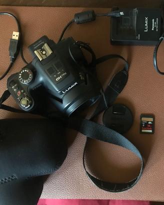 Panasonic Lumix DMC-FZ150 + accessori