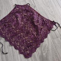 Top con decorazioni a schiena scoperta