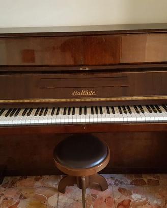 Pianoforte verticale Balthur con sgabello
