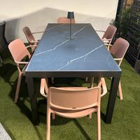 Set tavolo con sedie per esterno