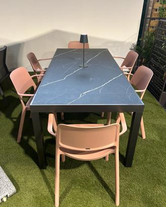 Set tavolo con sedie per esterno