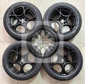 Cerchi 19 neri e pneumatici M+S Alfa Romeo Stelvio