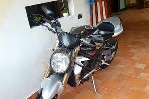 MV Agusta brutale 989